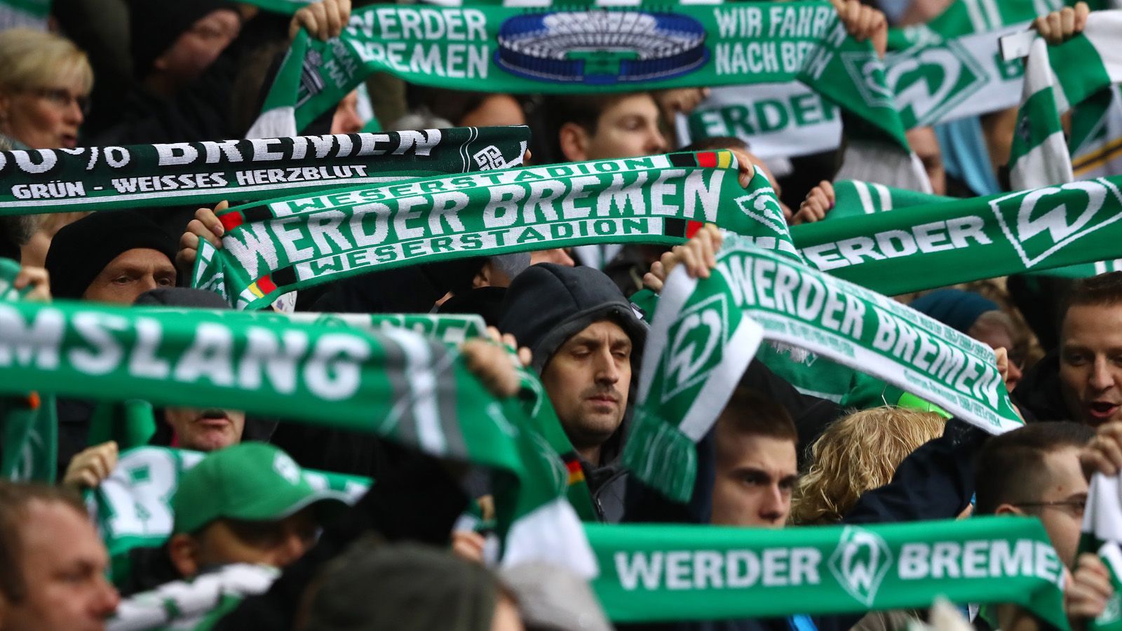 
                <strong>Platz 36: Werder Bremen</strong><br>
                Weserstadion, BremenZuschauerschnitt: 40.860
              