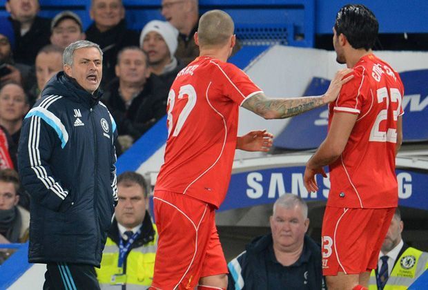 
                <strong>Mourinho "not impressed"</strong><br>
                Chelsea-Coach Jose Mourinho war von Cans Reaktion allerdings alles andere als beeindruckt – und ließ das den 21-Jährige sehr deutlich wissen. 
              
