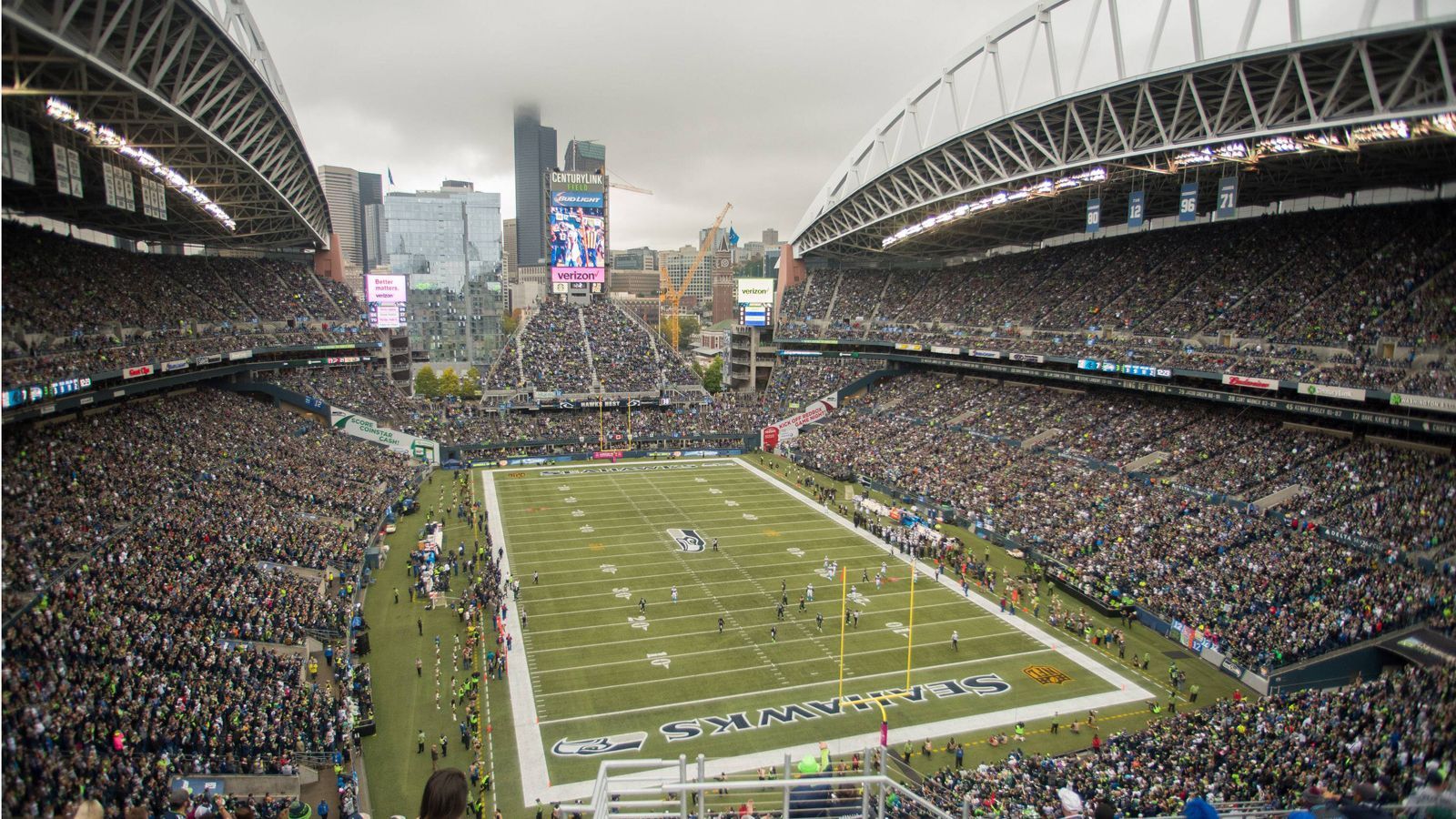 
                <strong>2. Platz: CenturyLink Field, Seattle</strong><br>
                Heimstätte der Seattle Seahawks (NFL)Höchstgemessene Lautstärke: 137.6 dB
              