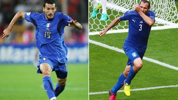 
                <strong>Gianluca Zambrotta 2006 vs Giorgio Chiellini 2016: </strong><br>
                Gianluca Zambrotta 2006 vs Giorgio Chiellini 2016: Ein identischer Positionsvergleich ist nicht möglich. Das liegt am veränderten System. 2006 spielten die Italiener in einem 4-4-1-1-System. 2016 treten sie in einer 3-5-2-Formation auf. Zambrotta war der Rechtsverteidiger der 2006er-Truppe und traf gegen Deutschland in der Verlängerung sogar Aluminium. Chiellini gehört zu der Dreierkette der EM 2016.
              