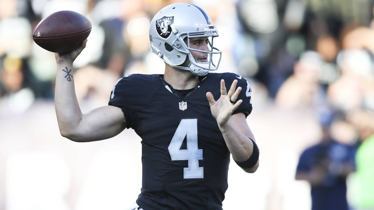 
                <strong>Las Vegas Raiders: Quarterbacks</strong><br>
                Derek Carr ist (noch) der unangefochtene Starter bei den Las Vegas Raiders, doch Head Coach Gruden setzt auf der Back-Up-Position auf die Premium-Lösung. Mit Marcus Mariota kommt ein erfahrener Starter nach Vegas, der für starke Konkurrenz sorgen dürften. 
              
