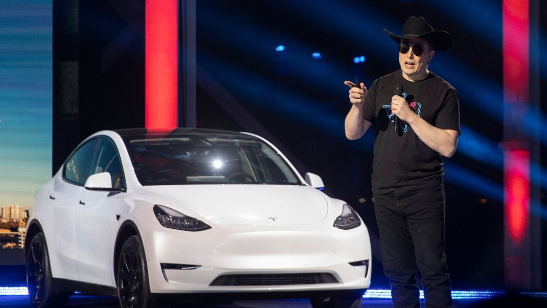 Musk Tesla Tweet Trial
