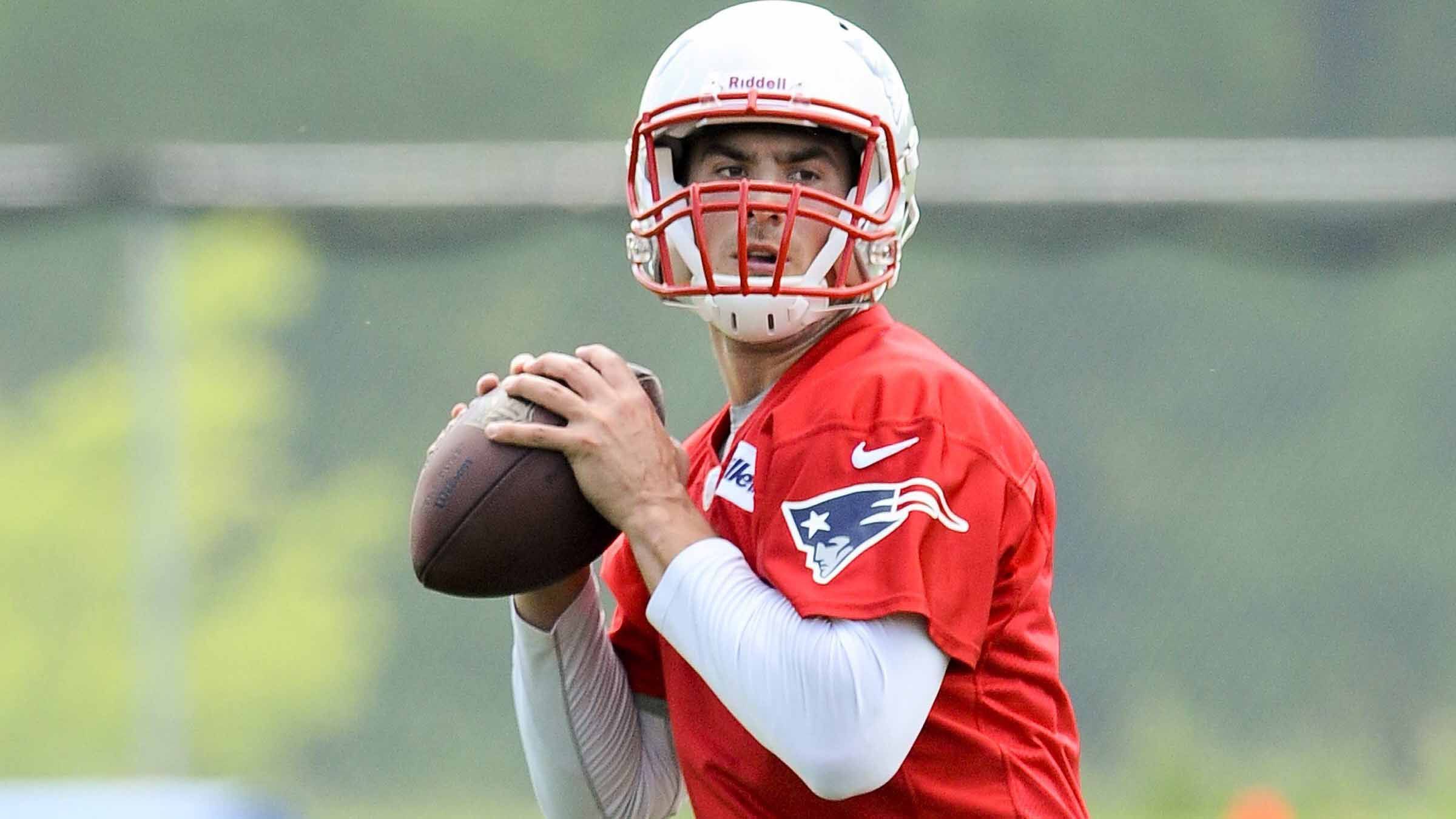 
                <strong>Mike Kafka (Quarterback-Coach, Kansas City Chiefs)</strong><br>
                Mike Kafka hatte nur eine sehr kurze Zeit bei den New England Patriots. Im Januar 2013 unterschrieb der ehemalige Quarterback einen Vertrag bei den "Pats". Außer im Training konnte sich Kafka allerdings nicht zeigen, weshalb er im Juni desselben Jahres wieder entlassen wurde. Mittlerweile ist er Quarterback-Coach bei den Kansas City Chiefs und damit Trainer des letztjährigen MVP's der NFL, Patrick Mahomes.
              