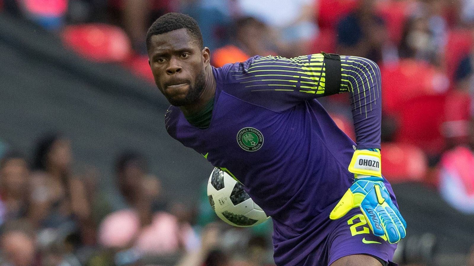 
                <strong>Nigeria: 25,43 Jahre </strong><br>
                Jüngster Spieler: Francis Uzoho (Bild), 19 Jahre (28.10.1998)Ältester Spieler: Daniel Akpeyi, 32 Jahre (3.8.1986)
              