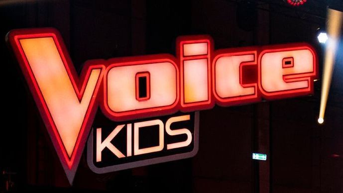 "The Voice Kids"-Logo im Studio