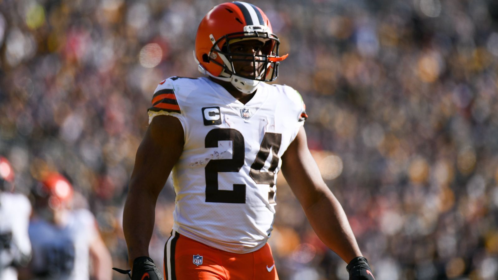 
                <strong>Platz 29: Nick Chubb</strong><br>
                &#x2022; Team: Cleveland Browns<br>&#x2022; Position: Running Back<br>&#x2022; Platzierung im Vorjahr: 15<br>
              
