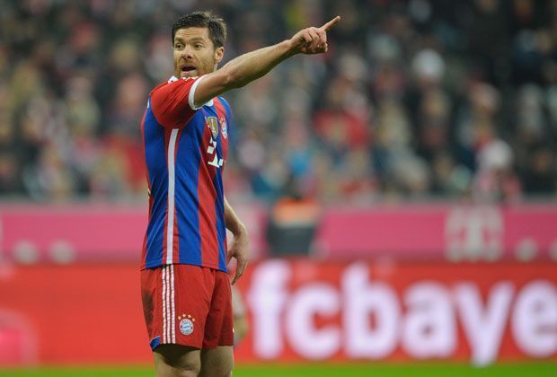 
                <strong>Xabi Alonso (Knöchelprellung)</strong><br>
                Der Taktgeber im Mittelfeld des FC Bayern plagt sich mit einer Knöchelprellung herum und wird deswegen vor dem Jahreswechsel nicht mehr gegen den Ball treten. Pünktlich zum Trainingsstart im neuen Jahr ist Alonso aber wieder fit.
              