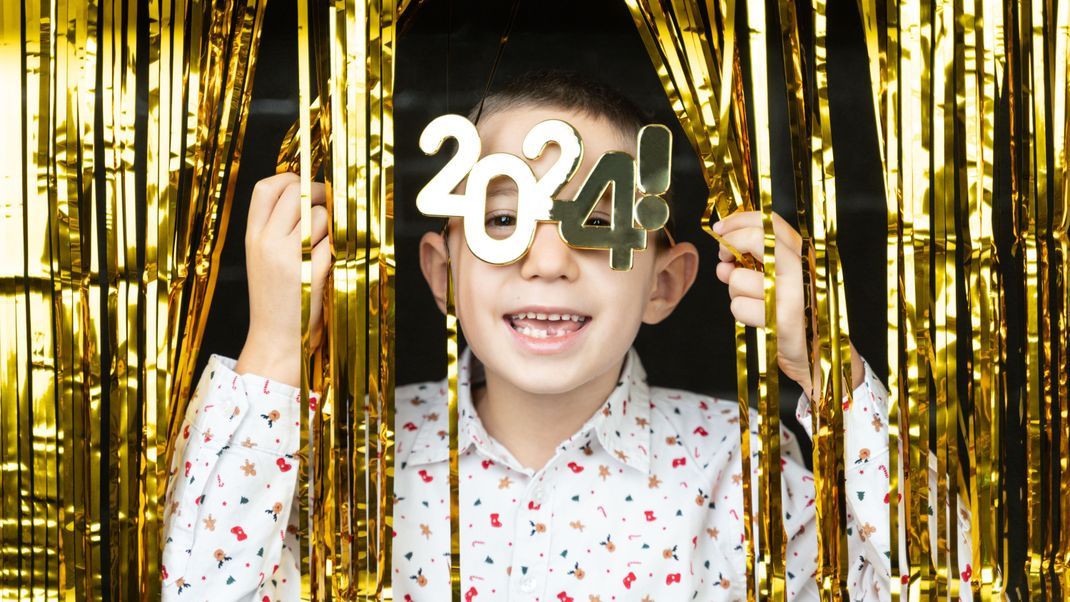Silvester 2024: So halten die Kleinen bis Mitternacht durch.
