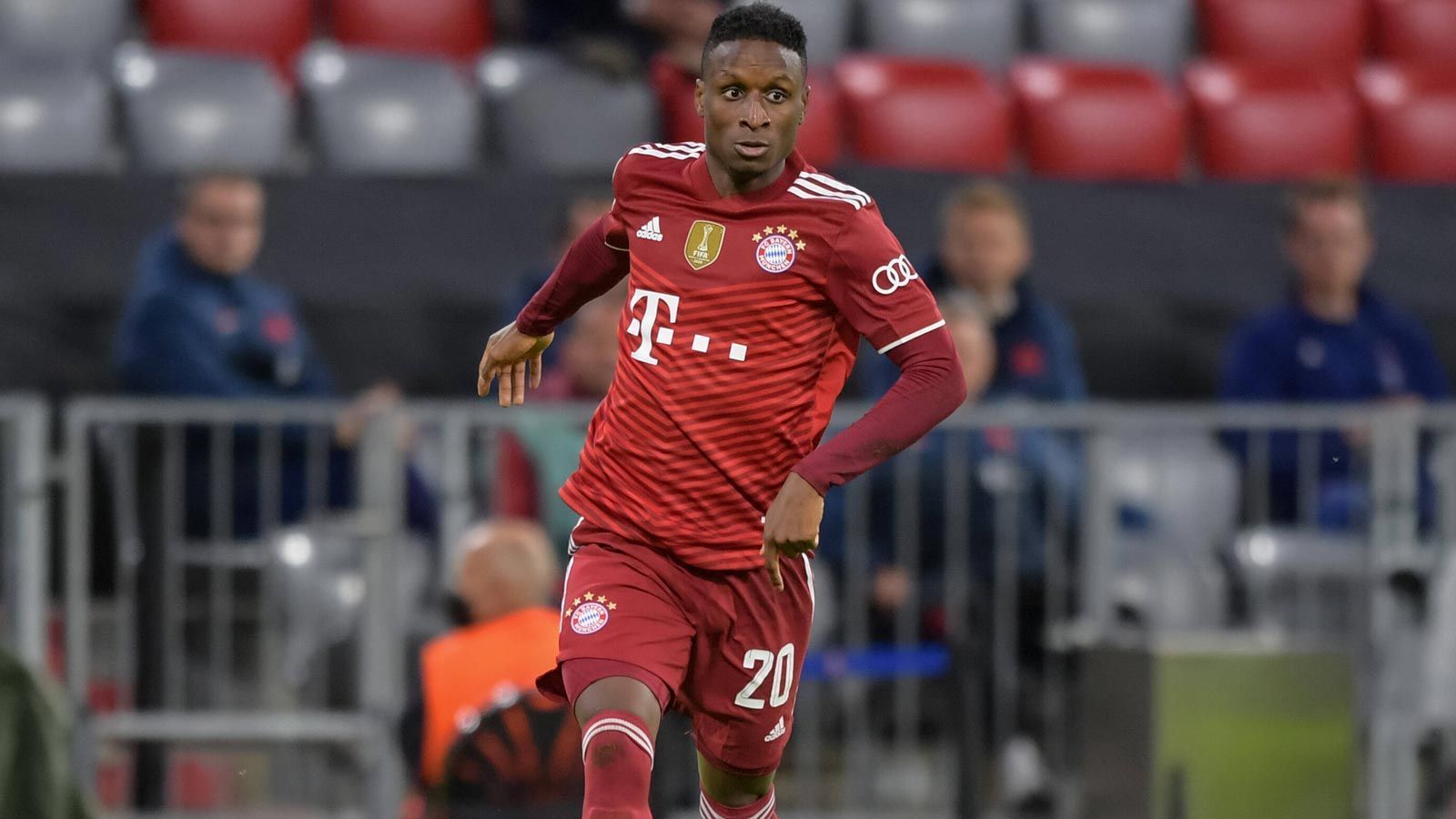 
                <strong>Bouna Sarr</strong><br>
                Kam zur Pause rein, holte sich direkt die Gelbe Karte für ein Halten gegen den enteilten Buyalskyi ab. Fügte sich danach ein, ohne zu glänzen. ran-Note: 3
              