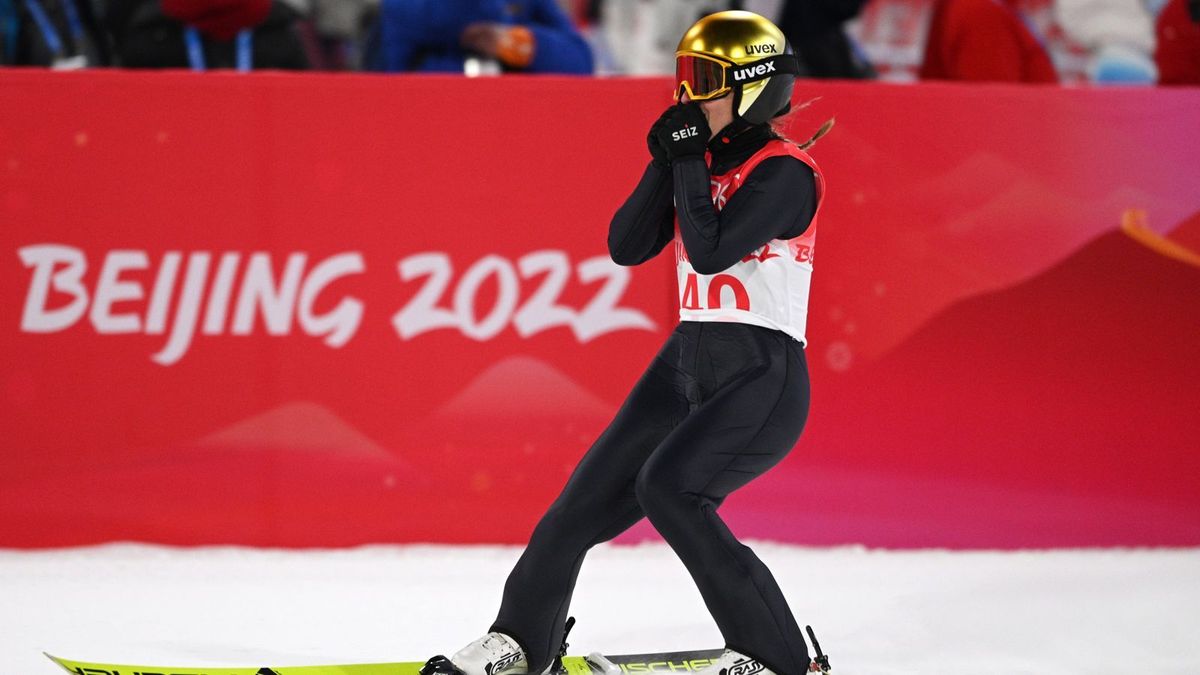 Katharina Althaus holt Silber