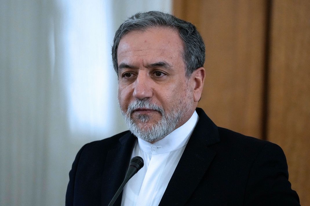 Der iranische Außenminister Abbas Araghtschi sind Potenzial in der Beziehung zu Peking.