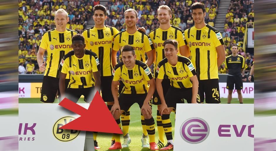 
                <strong>Mario Götze macht den CR7</strong><br>
                Bei der Teamvorstellung von Borussia Dortmund kam es zu einer Szene, die man sonst nur von Cristiano Ronaldo kennt. Beim Team-Foto stellte sich Mario Götze auf die Zehenspitzen, um auf dem Bild größer zu erscheinen. Mit dieser Szene sorgte vor wenigen Wochen Superstar CR7 bei der EM für Gelächter.
              