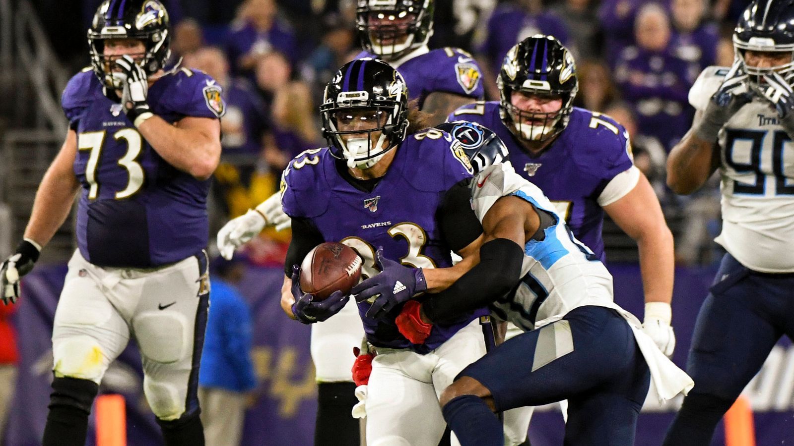 
                <strong>Ravens mit angenehmsten Reiseplan</strong><br>
                Reisekönige sind 2020 die Seattle Seahawks, sie legen im Laufe der Saison 29.203 Meilen zurück. Der krasse Gegensatz dazu sind die Baltimore Ravens, sie haben nur 6310 Meilen vor sich, die wenigsten aller Teams in den vergangenen vier Jahren.
              