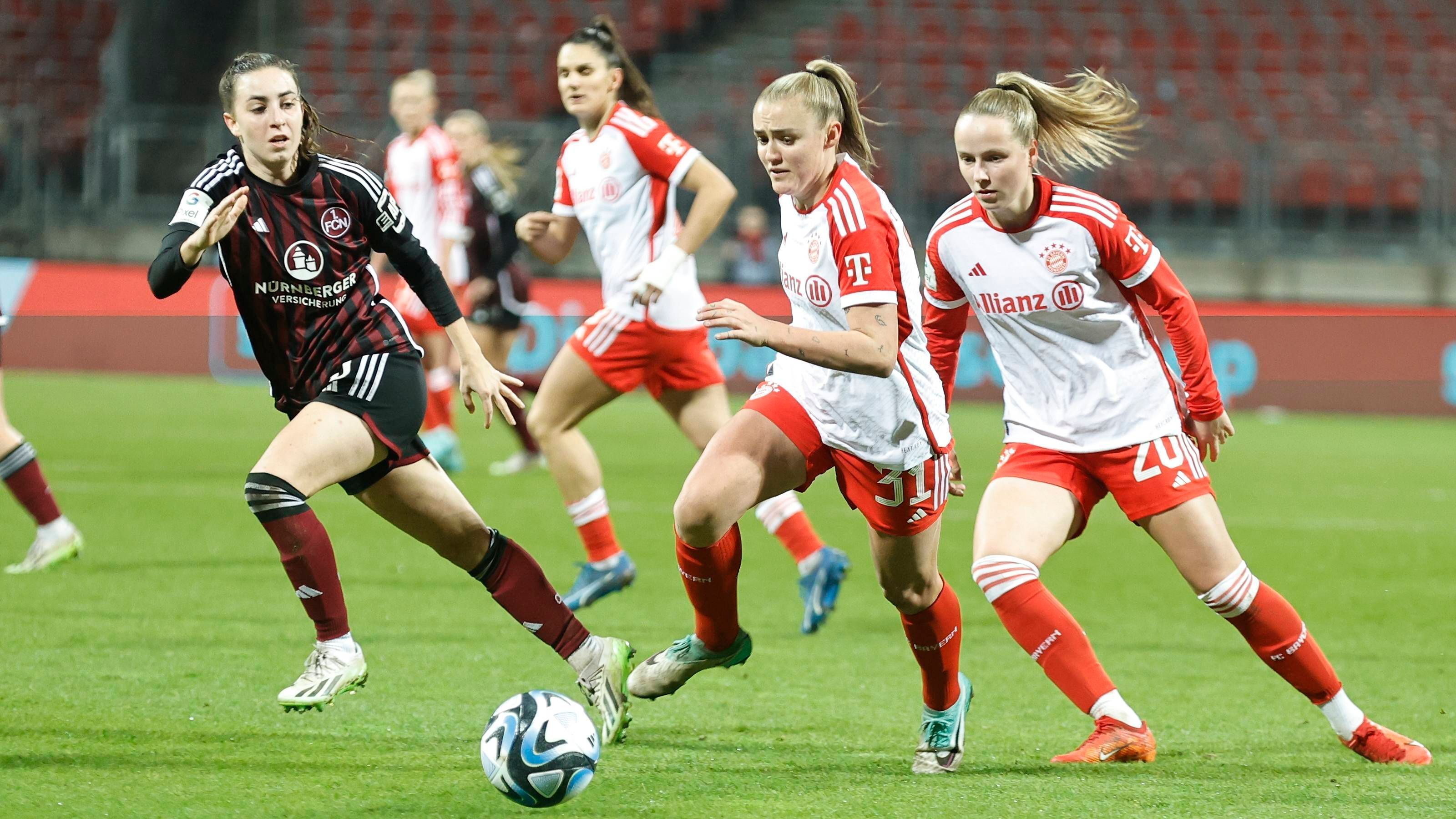 <strong>Frauenfußball</strong><br>In der Saison 2025/26 gibt es in der Champions League der Frauen 18 statt 16 Teams, zudem kommt ein zweiter Europapokal-Wettbewerb mit 64 Teams hinzu. Relevat wird dies mit Blick auf die Qualifikation aber bereits 2024.