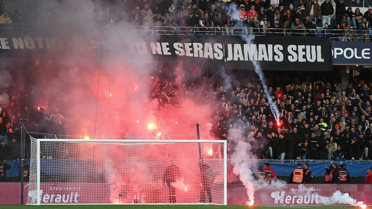 Die Fans brannten unter anderem Pyrotechnik ab