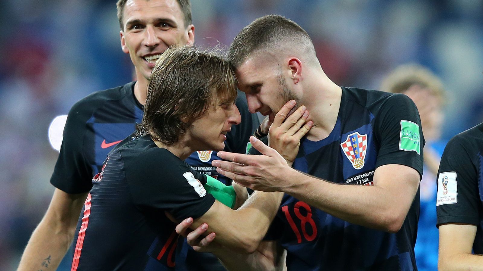 
                <strong>Platz 7: Kroatien</strong><br>
                Man hatte nach einer starken Gruppenphase mit drei Siegen aus drei Spielen und einer Gala-Vorstellung gegen Argentinien die Hoffnung, dass Kroatien diesen Elan auch mit in die K.o-Runde nehmen würde. Umso größer war die Überraschung, als ihnen gegen Dänemark über weite Strecken fast nichts Spielerisches gelang. Es war natürlich ein schwaches Spiel von beiden Teams, aber da hier nur Kroatien bewertet wird, reicht es nur für Platz sieben im Power Ranking.
              