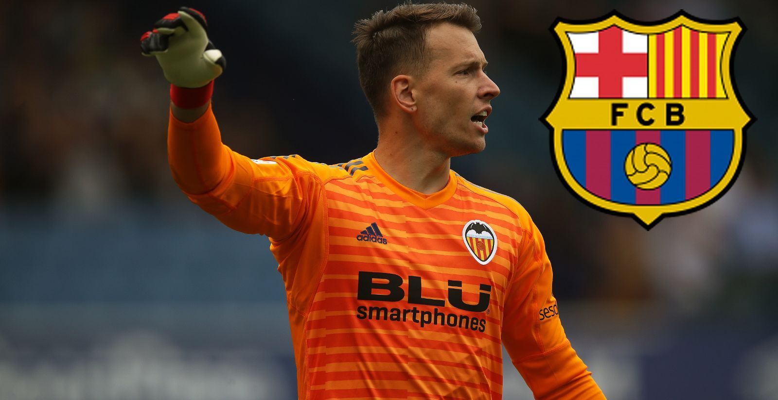 
                <strong>Neto (FC Barcelona)</strong><br>
                Der FC Barcelona hat auf der Backup-Position hinter Stammkeeper Marc-Andre ter Stegen nun einen geplanten Tausch endgültig vollzogen. Nach dem Abgang von Jasper Cillessen (nach Valencia) verpflichteten die Katalanen mit dem Brasilianer Neto im Gegenzug den bisherigen Valencia-Schlussmann. Als Ablöse flossen von Barca bestätigte 26 Millionen Euro, die Summe kann sich durch Bonuszahlungen noch einmal um neun Millionen Euro erhöhen. Der 29-jährige Neto unterschrieb einen Vierjahresvertrag bis 2023. 
              