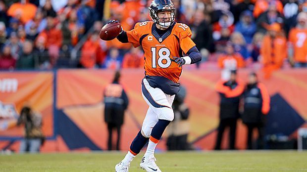 
                <strong>Peyton Manning</strong><br>
                Platz 4 - Denver Broncos: Letzte Woche habe ich gesagt, dass der alte Mann rostig ist. Und ich fühle mich bestätigt. Peyton Manning hat bestimmt nicht das Spiel gegen die Steelers gewonnen, wäre nicht der Fumble von Fitzgerald Toussaint gewesen, wären die Broncos ausgeschieden. Mannings Bilanz ist 12-13 in der Postseason. Er hat nicht gezeigt, dass er in der Lage ist, tief zu werfen. Er hat auch nicht gezeigt, dass er sich ein ganzes Spiel über vernünftig bewegen kann.
              