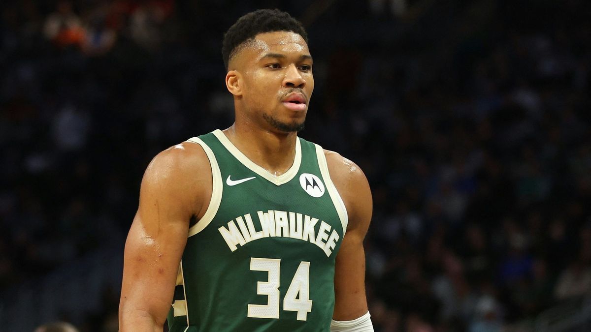 Giannis Antetokounmpo von den Milwaukee Bucks