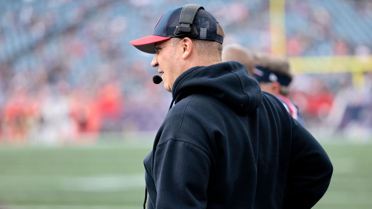 FOXBOROUGH, MA - OCTOBER 08: New England Patriots offensive coordinator quarterbacks coach Bill OÕBrien during a game between the New England Patriots and the New Orleans Saints on October 8, 2023,...
