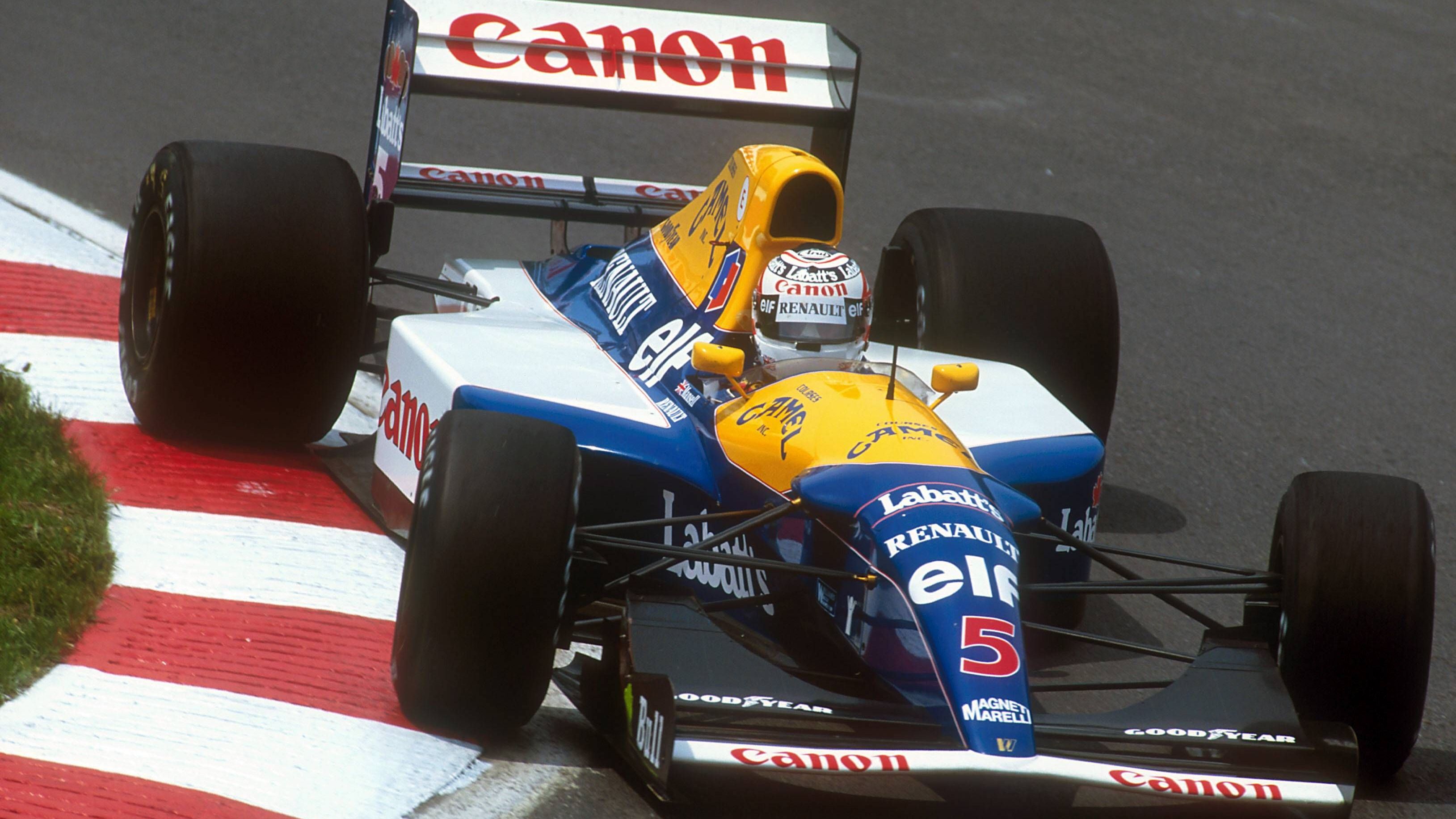 <strong>Platz 2 (geteilt): 1992 (Nigel Mansell)</strong><br>Seinen einzigen Weltmeister-Titel konnte der Brite Nigel Mansell im Jahr 1992 mit Ferrari einfahren und das sogar vier Rennen vor Saisonende beim Großen Preis von Belgien. Vor allem Teamkollege Jean Alesi hatte keine Chance gegen den Briten.