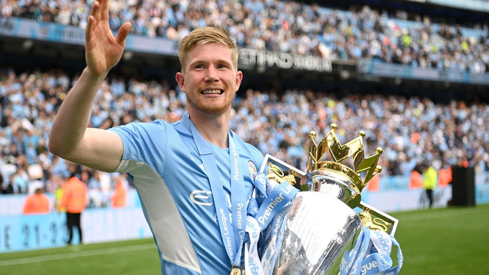 
                <strong>Platz 5 (geteilt): Kevin De Bruyne (Mannchester City)</strong><br>
                Verdienst: 446.000 Euro pro Woche
              