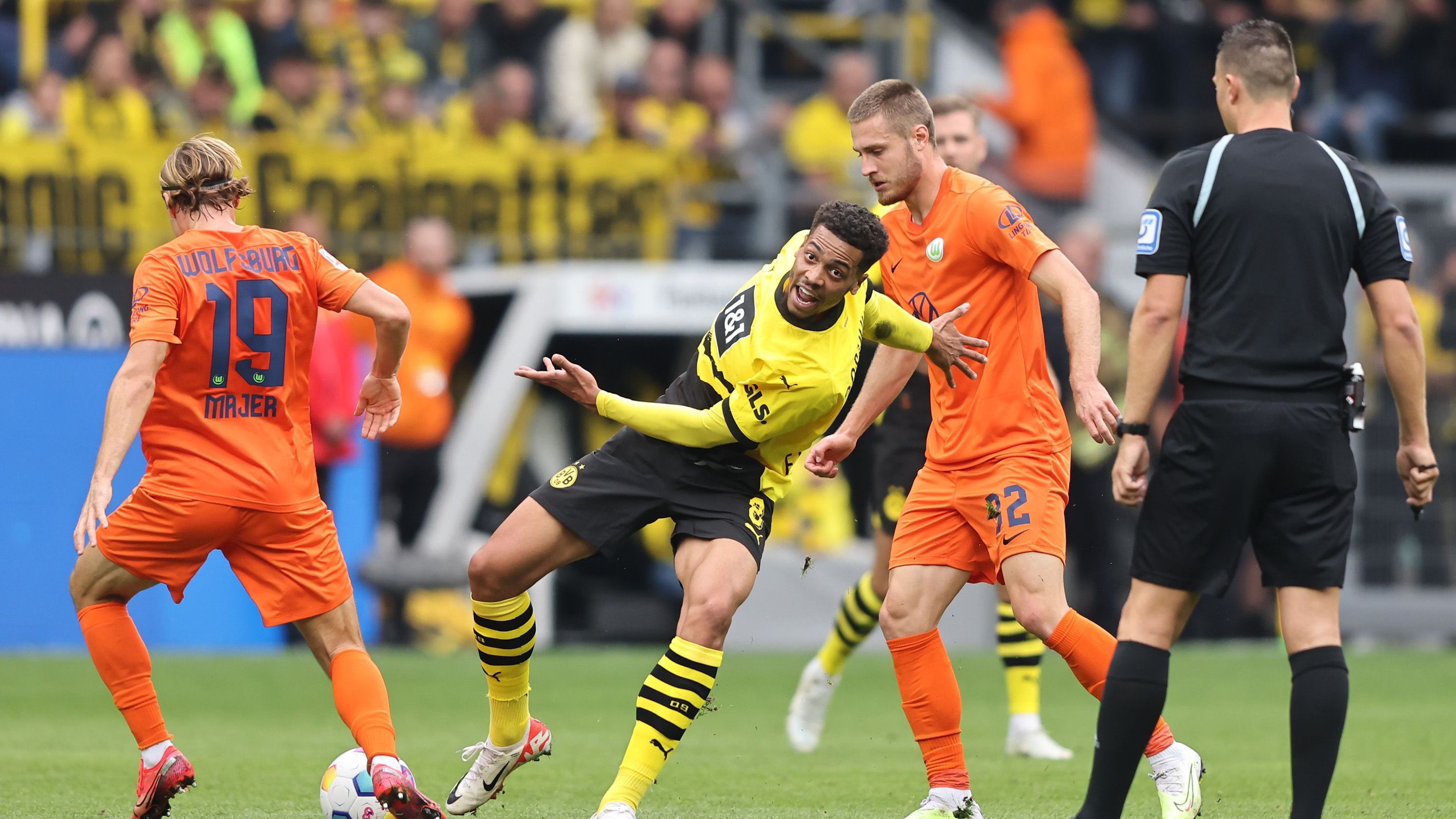 <strong>Felix Nmecha</strong><br>Gegen seinen Ex-Verein darf Nmecha von Beginn an ran, er kann sich aber nur recht selten richtig gut in Szene setzen. Bei mehreren Distanzschüssen fehlt dem früheren Wolfsburger die nötige Präzision. <strong>ran-Note: 4</strong>