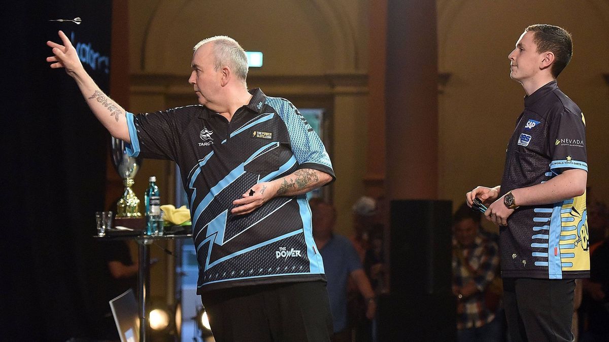 Phil Taylor und Leighton Bennett