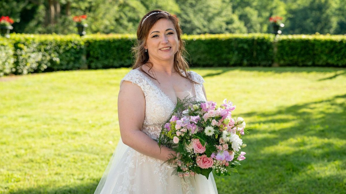 Trubel bei "Hochzeit auf den ersten Blick": Verkauft Jenny ihr Brautkleid - noch bevor die Heirat ausgestrahlt wurde?