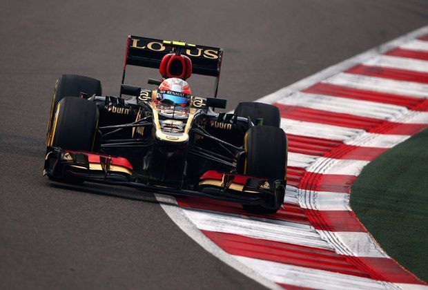 
                <strong>Verkalkuliert</strong><br>
                Die erste dicke Überraschung "gelingt" Lotus - das französische Team verkalkuliert sich bei der Reifenwahl und muss mit Platz 17 für Romain Grosjean leben. Sonst schaffen es alle Favoriten in den abschließenden Abschnitt der besten zehn Fahrer
              