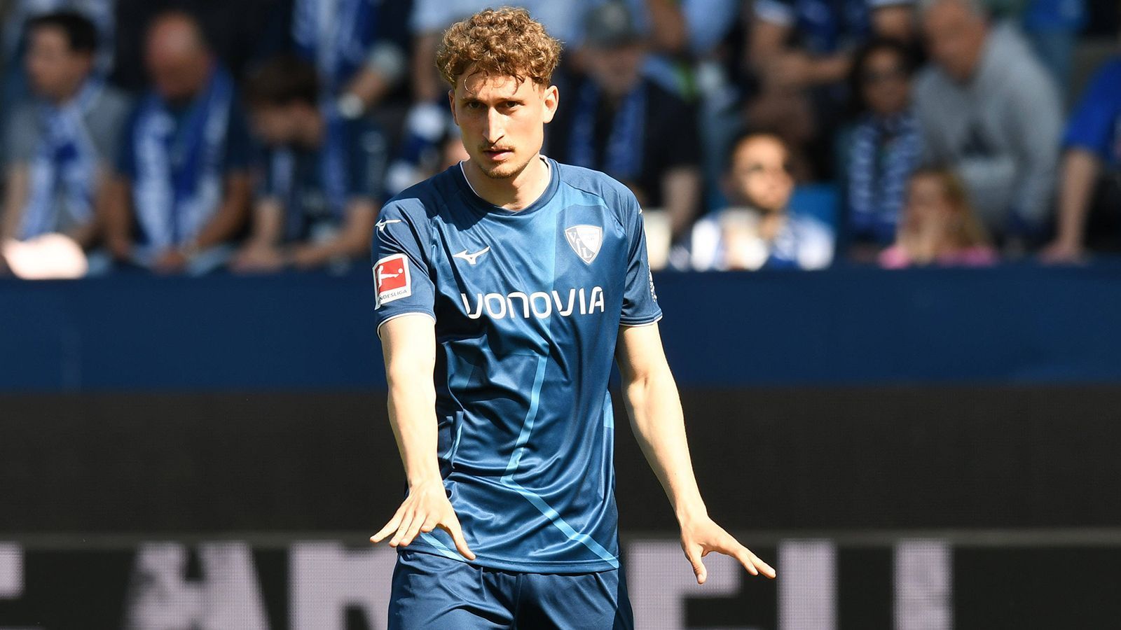 
                <strong>Patrick Osterhage</strong><br>
                &#x2022; Position: Mittelfeld<br>&#x2022; Verein: VfL Bochum<br>&#x2022; U21-Länderspiele: 4<br>
              