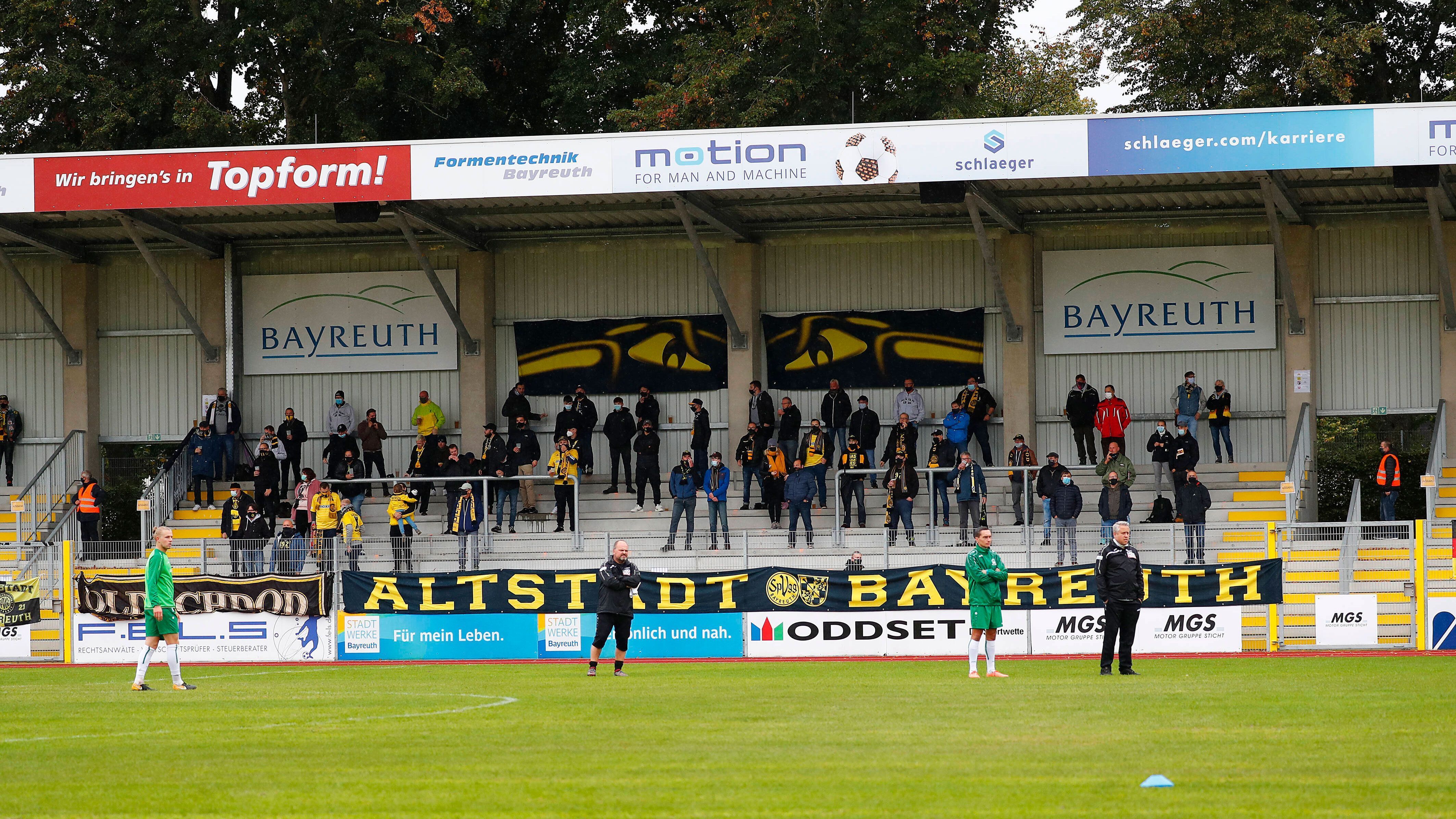 
                <strong>SpVgg Bayreuth - Arminia Bielefeld</strong><br>
                Anstoß: Samstag, 7. August, 15:30 UhrStadion: Hans-Walter-Wild StadionZuschauer erlaubt: 5.000
              