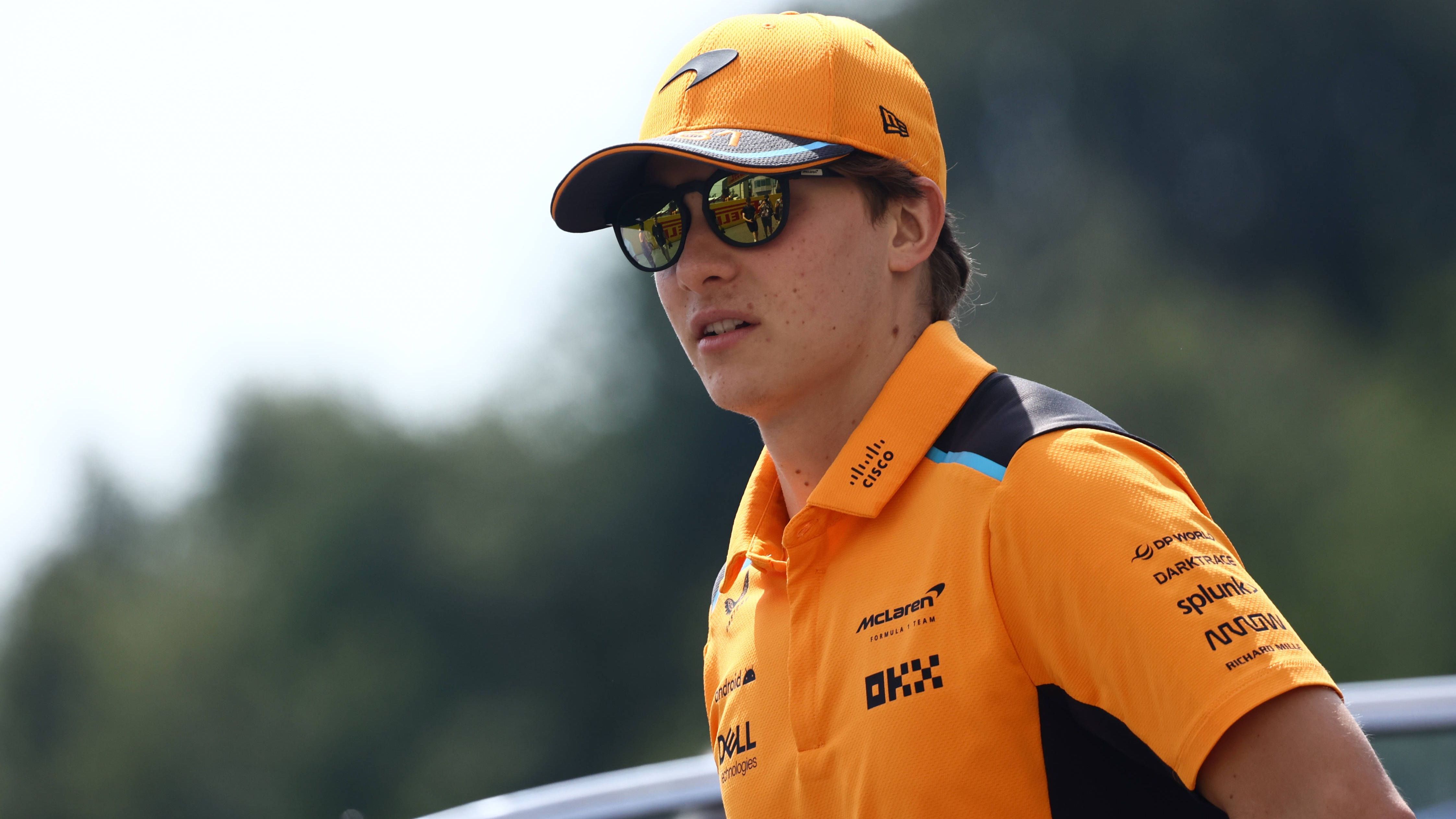 <strong>Verlierer: Oscar Piastri</strong><br>Die Pace des Australiers ist für einen Rookie bereits mehr als beeindruckend und er wird von Wochenende zu Wochenende schneller. Problem: Er belohnt sich nicht mit Ergebnissen. In Monza kostete ihn eine Kollision mit Lewis Hamilton sichere Punkte. Zwar konnte Piastri nichts dafür, doch mit 36 Punkten hat er nicht einmal die Hälfte der Zähler von Teamkollege Lando Norris auf dem Konto. Eigentlich ein schlechter Scherz.