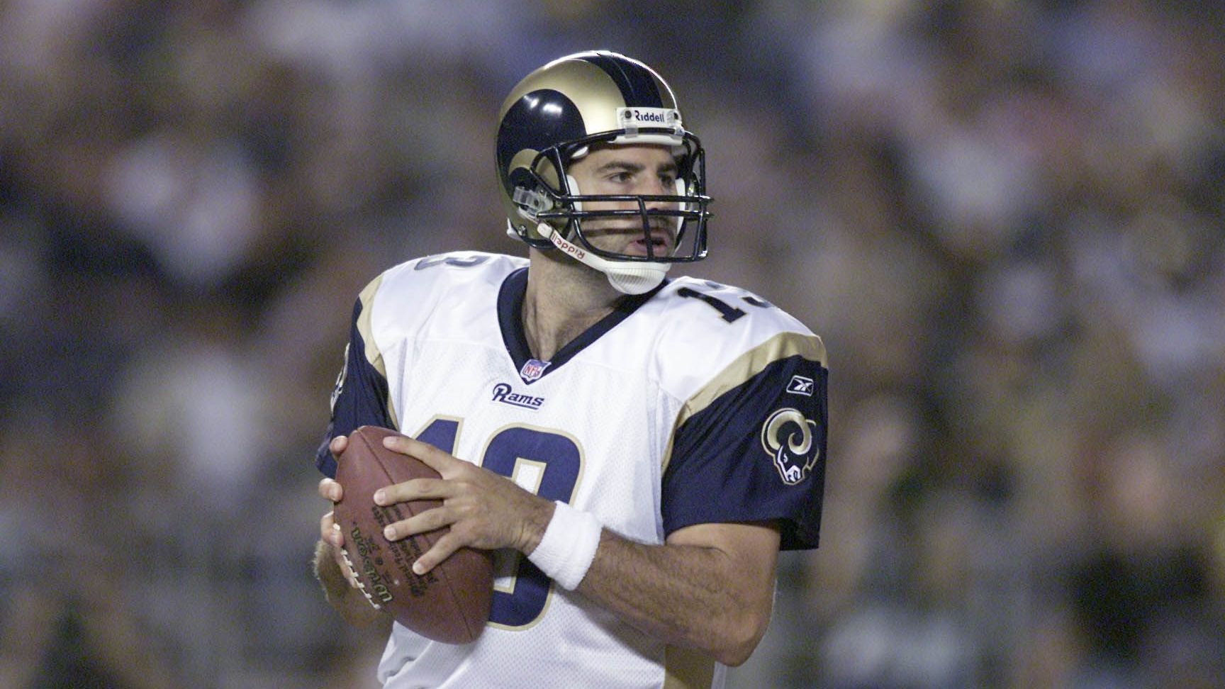 <strong>Kurt Warner (St. Louis Rams)</strong><br>Am 1. Oktober 2000 beim 57:31-Sieg über die San Diego Chargers: 24 Completions für 390 Yards bei 30 Versuchen, 4 Touchdowns.