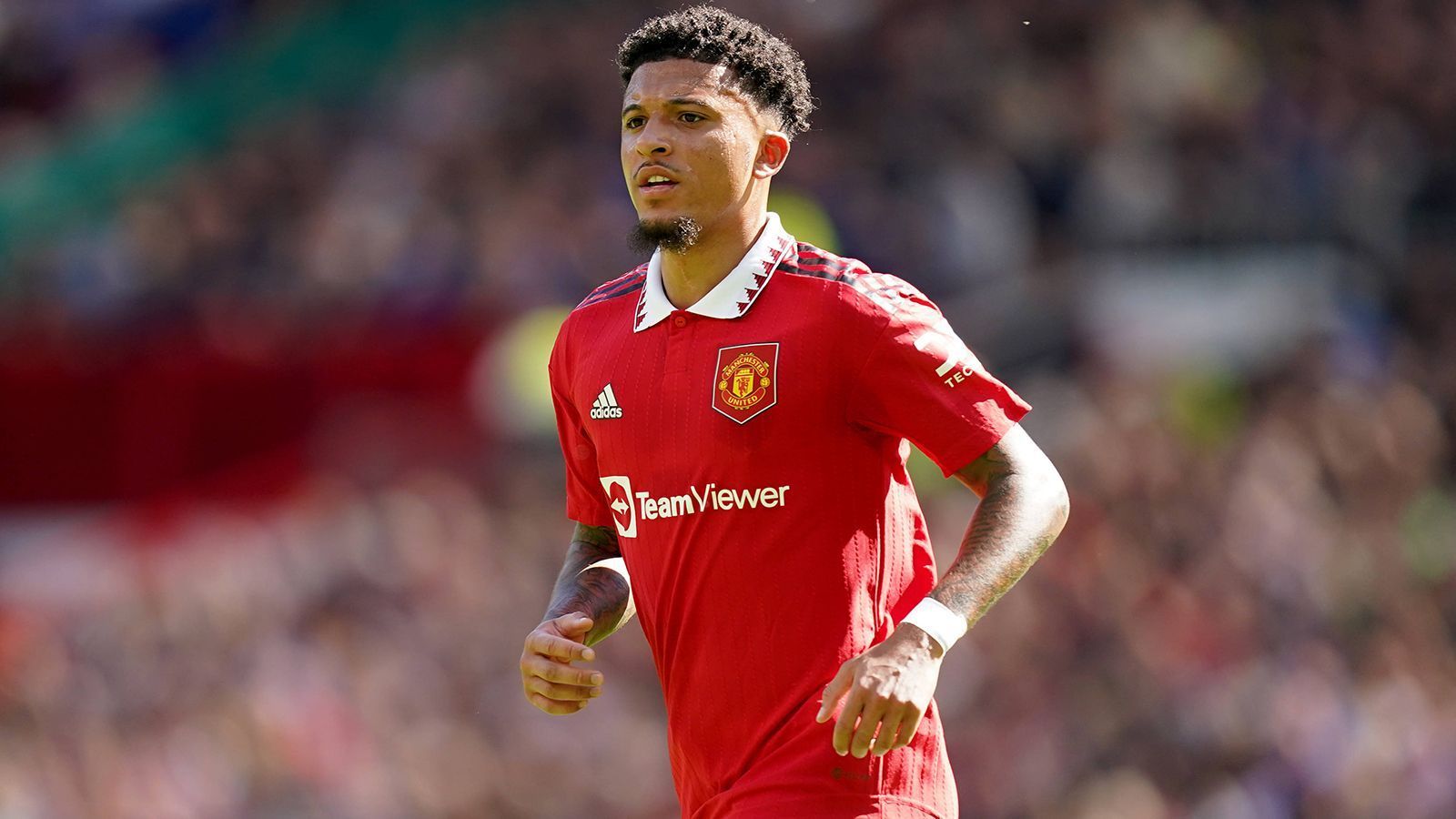 <strong>Jadon Sancho</strong><br>Der Ex-Dortmunder Jadon Sancho ist bei Manchester United seit Monaten außen vor. Nachdem er sich öffentlich gegen die Kritik von Trainer Erik ten Hag wehrte, wurde er suspendiert. Eine heiße Spur im Bezug auf einen Winter-Transfer führt nun wohl zum italienischen Topklub Juventus Turin. Auch über eine BVB-Rückkehr wurde zuletzt spekuliert. Sanchos Vertrag läuft noch bis 2026.