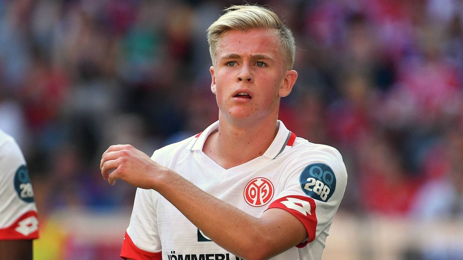 
                <strong>Jonathan Burkardt (Mittelstürmer, 1. FSV Mainz 05)</strong><br>
                Alter: 19Spiele in der U20: -Spiele für 1. Mannschaft des Vereins: 7
              