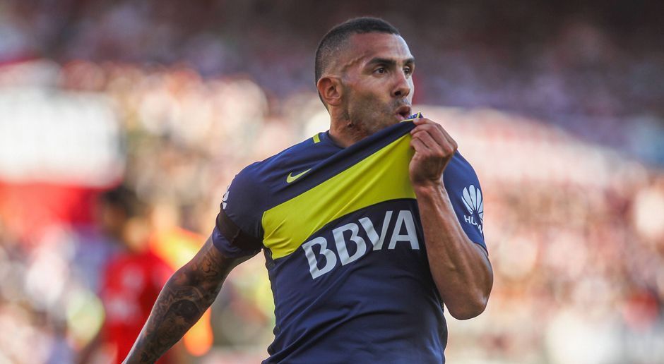 
                <strong>Carlos Tevez</strong><br>
                Carlos Tevez32 Jahre - AngreiferAlter Verein: Boca JuniorsNeuer Verein: Shanghai ShenhuaAblösesumme: 10,5 Millionen Euro
              