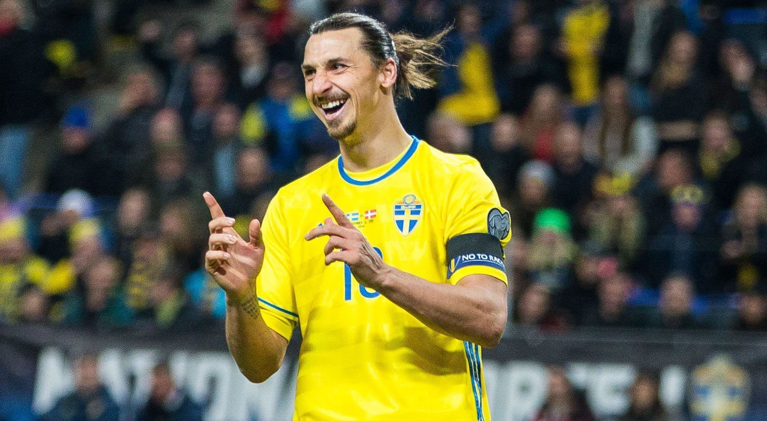 
                <strong>Zlatan Ibrahimovic </strong><br>
                Sehen wir Zlatan Ibrahimovic bald auf der großen Leinwand? Angeblich möchte der schwedische Superstar Zlatan Ibrahimovic gerne sein Leben verfilmen. Doch Ibrahimovic glaubt nicht, dass ein Film genügt, um sein Leben zu erzählen. "Es laufen Gespräche, man kann viele Filme über mich drehen", sagte der Stürmer von Paris St. Germain dem schwedischen Wirtschaftsblatt "Dagens Industri". "Es ist wie 'Rambo' I bis V – man kann 'Ibracadabra' I bis X machen." Im Gegensatz zu Ibra, haben sich einige seiner Fußball-Kollegen den Traum von der Schauspielkarriere bereits erfüllt. 
              