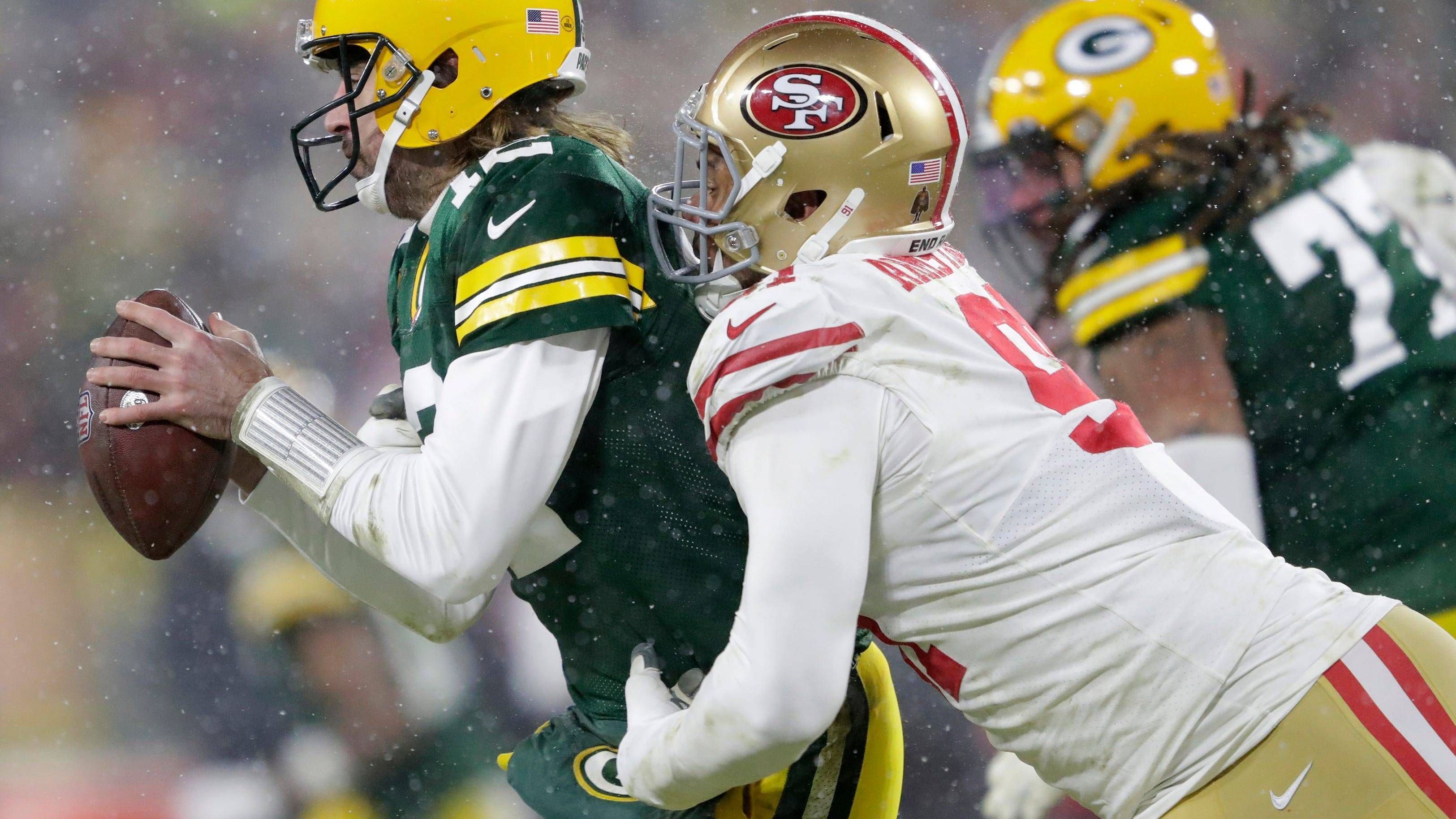 <strong>Packers @ 49ers: Gelingt Love die Rache für Rodgers?</strong><br>Aaron Rodgers gewann mit den Packers in der Saison 2010 den Super Bowl, gelangte danach aber nie wieder ins Endspiel. In der Saison 2021, bei seinem letzten Playoff-Spiel für die Packers, endete der Traum ausgerechnet im Spiel gegen die 49ers. Ob Love, der ein gutes Verhältnis zu Rodgers hatte und damals sein Backup war, die Rache gelingt?