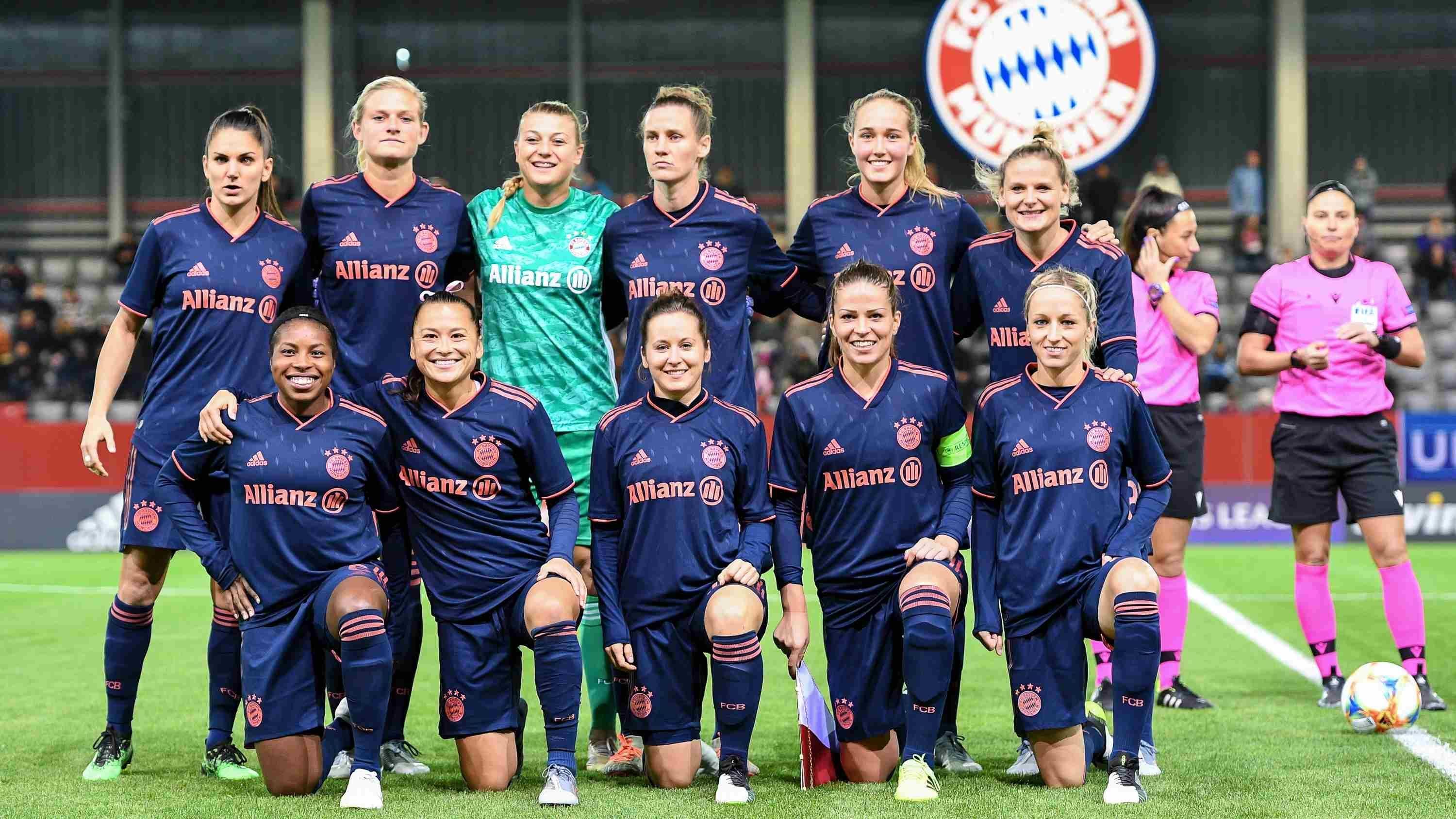 
                <strong>Womens Champions League: Bisher noch ungeklärt</strong><br>
                Bei den Frauen sind die Achtelfinals bereits gespielt, die Viertelfinalpaarungen stehen fest, auch hier müssen die Modalitäten für den Ablauf geklärt werden und ein Termin zur Austragung muss auch festgelegt werden. Das für den 24. Mai in Wien vorgesehene Endspiel ist längst verschoben. Denkbar wäre auch hier ein Kurzturnier wie bei den Männern. Aus der Bundesliga sind noch Bayern München (gegen Olympique Lyon) und der VfL Wolfsburg (gegen Glasgow City) im Wettbewerb. Auch die Champions-League-Saison 2021 muss hier geplant werden.
              