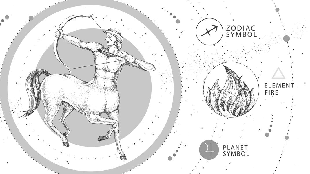 Das Schütze-Symbol, deutlich sichtbar als Pfeil, der nach oben zeigt, rechts oben bei "Zodiac Symbol", repräsentiert den Optimismus, Abenteuergeist und die Suche nach Wissen.