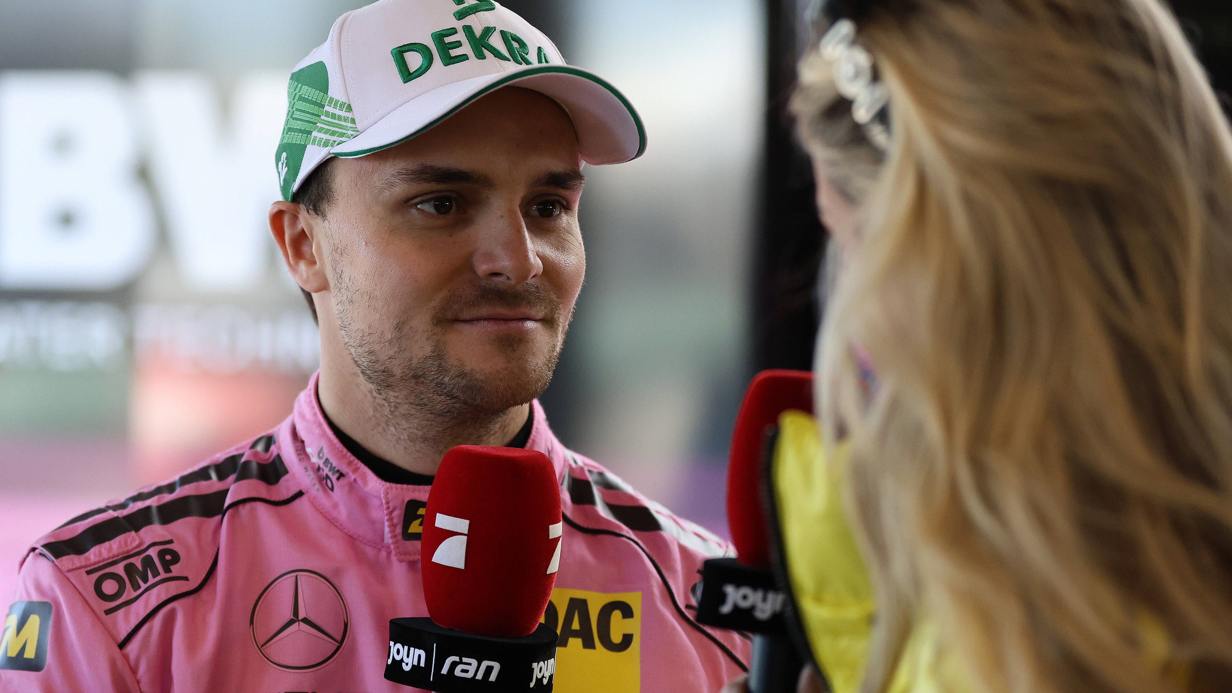 <strong>Platz 4: Lucas Auer (Team Landgraf - Mercedes-AMG)</strong><br>Der erste Mercedes-Sieger direkt am ersten Rennwochenende. Auer legte einen Glanzstart hin. Pole Position und Sieg am Samstag. Der Sonntag lief hingegen bescheiden. Auer schaffte es gerade so in die Top Ten. Mit 34 Punkten ist er wie Kollege Gounon in Lauerstellung.