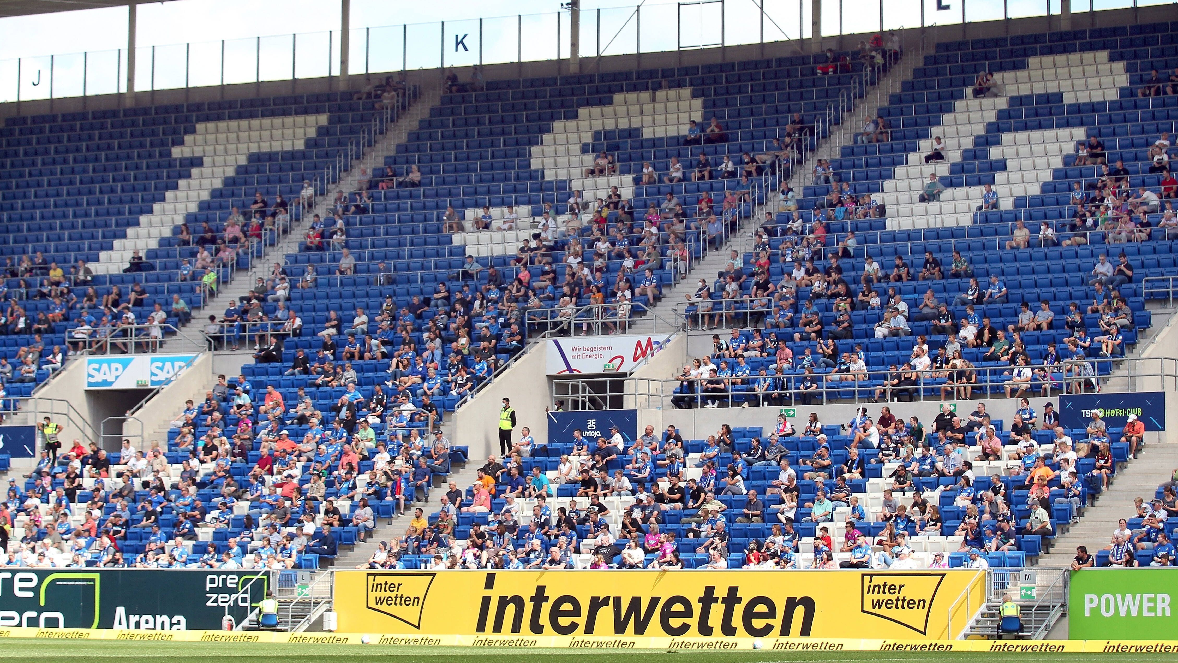 
                <strong>TSG 1899 Hoffenheim (PreZero Arena)</strong><br>
                &#x2022; Anstehende Partie: TSG 1899 Hoffenheim gegen 1. FC Union Berlin (22. August, 15:30 Uhr) -<br>&#x2022; Geplante Auslastung: 15.075 Zuschauer -<br>Die Angabe der Zuschauerzahl erfolgt laut Vereinswebsite unter Vorbehalt des Inzidenzwertes, der 35 nicht überschreiten darf. Es gilt die 3G-Regel.
              