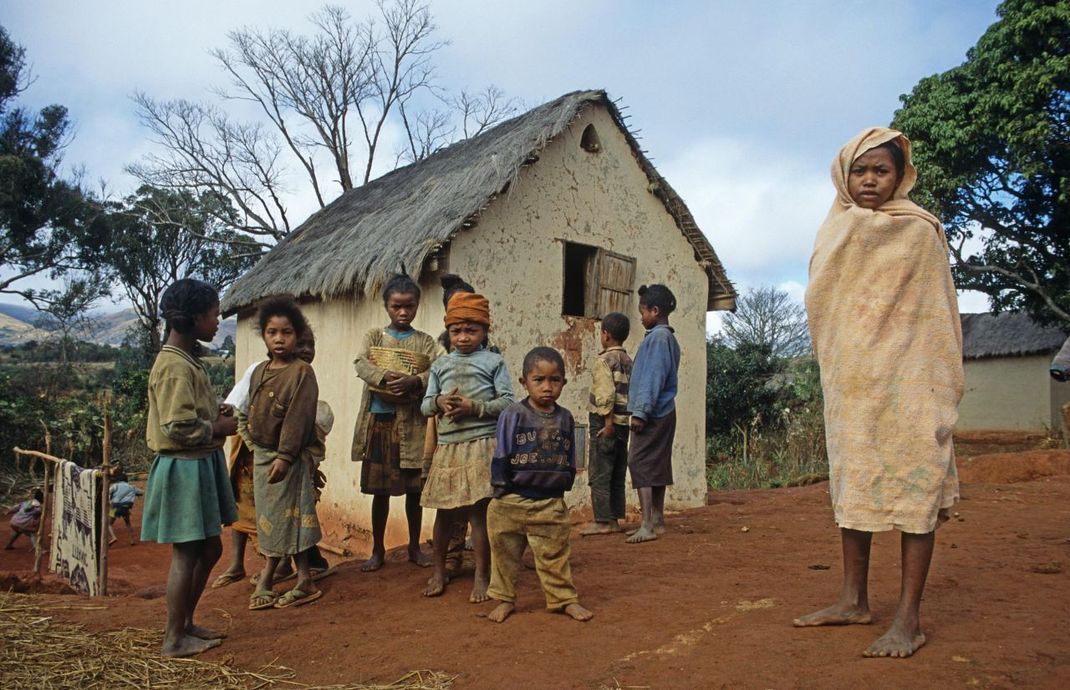 Bis zum Jahr 2030 will die Weltbankgruppe den Prozentsatz extrem armer Menschen, wie etwa dieser Dorfbewohner in Madagaskar, die von weniger als 1,90 US-Dollar am Tag leben, auf höchstens drei Prozent senken.