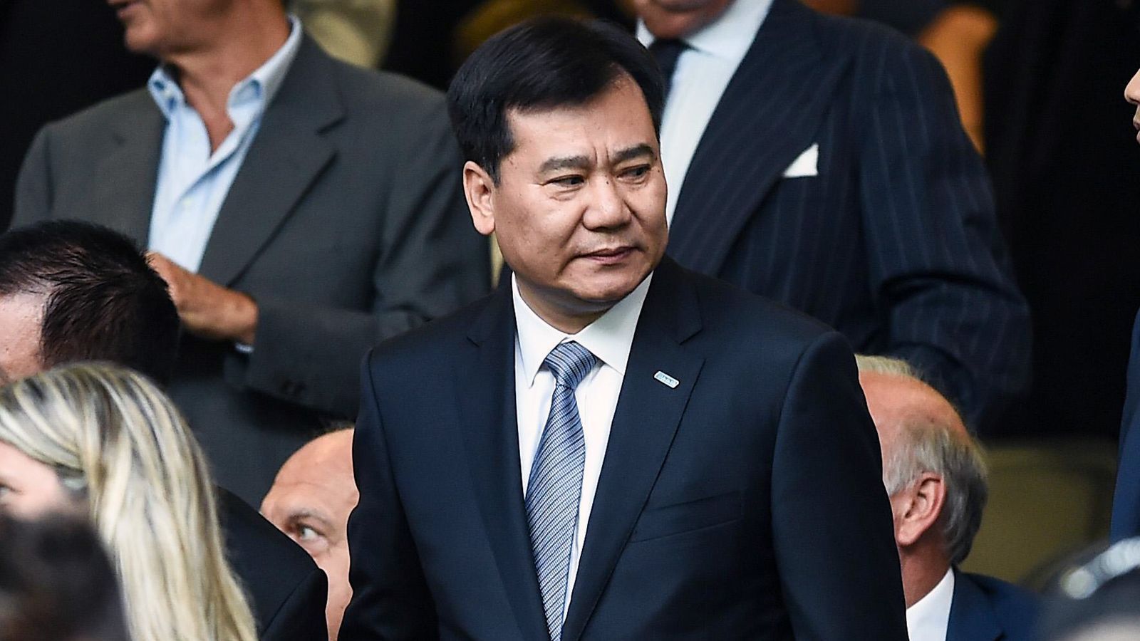 
                <strong>Platz 9: Zhang Jindong (Inter Mailand)</strong><br>
                Vermögen: 7,31 Milliarden Euro
              