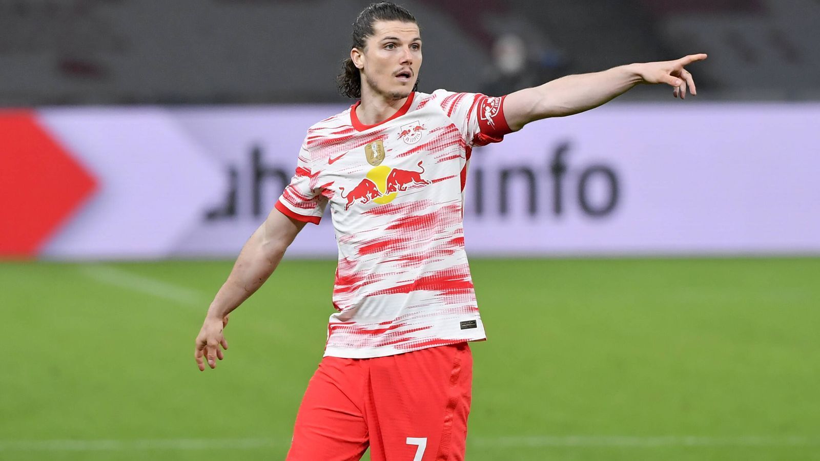 
                <strong>Platz 15 (geteilt): RB Leipzig</strong><br>
                &#x2022; Abgänge zu anderen Bundesligaklubs: 10<br>&#x2022; Meiste Abgänge an: FC Bayern München, 1. FC Köln, FC Augsburg und Hertha BSC (je 2)<br>
              