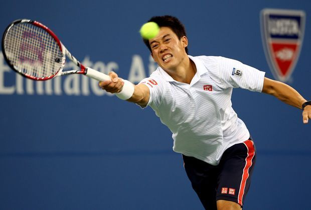 
                <strong>Viertelfinale: Nishikori - Wawrinka (Nr. 4)</strong><br>
                Über zwei Stunden länger quält sich Nishikori. Dem Japaner, der mittlerweile in Florida lebt, liefert Australian Open-Champ Stan Wawrinka eine unglaubliche Schlacht. Fünf Sätze fordern sich beide, ehe Nishikori nach 4:17 Stunden seinen Matchball zum 3:6, 7:5, 7:6, 6:7, 6:4 verwandelt.
              