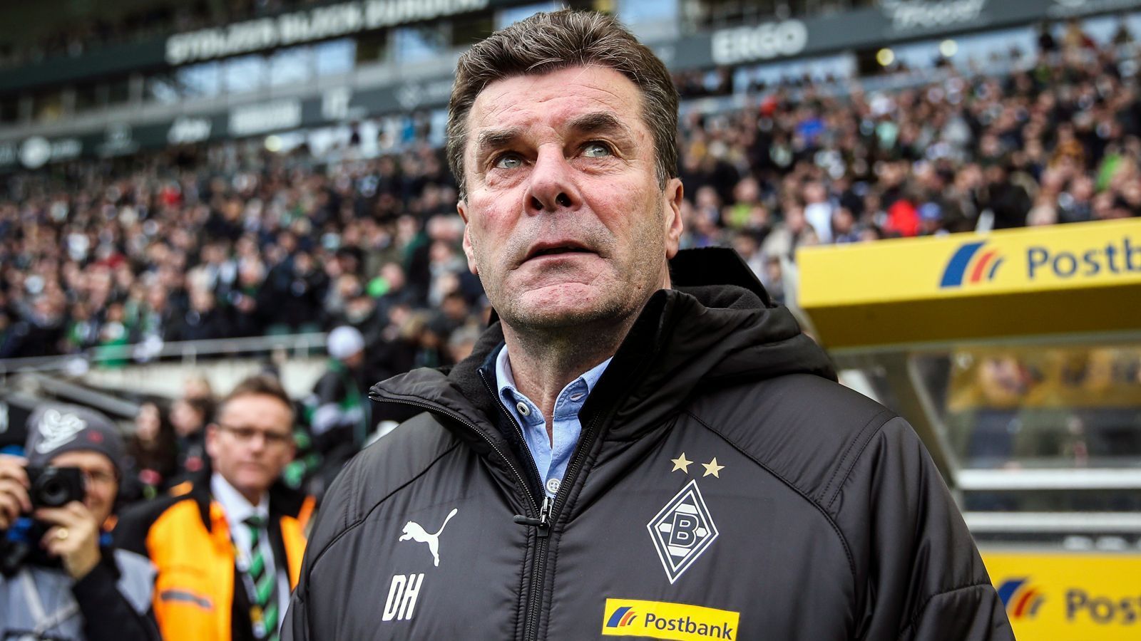 
                <strong>Platz 15 - Borussia Mönchengladbach</strong><br>
                Trainerwechsel seit 1963: 26Aktueller Trainer: Dieter HeckingIm Amt seit: Dezember 2016
              