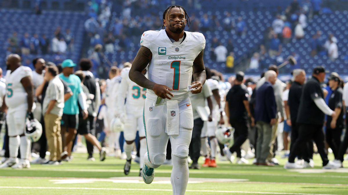 Miami Dolphins v Indianapolis Colts