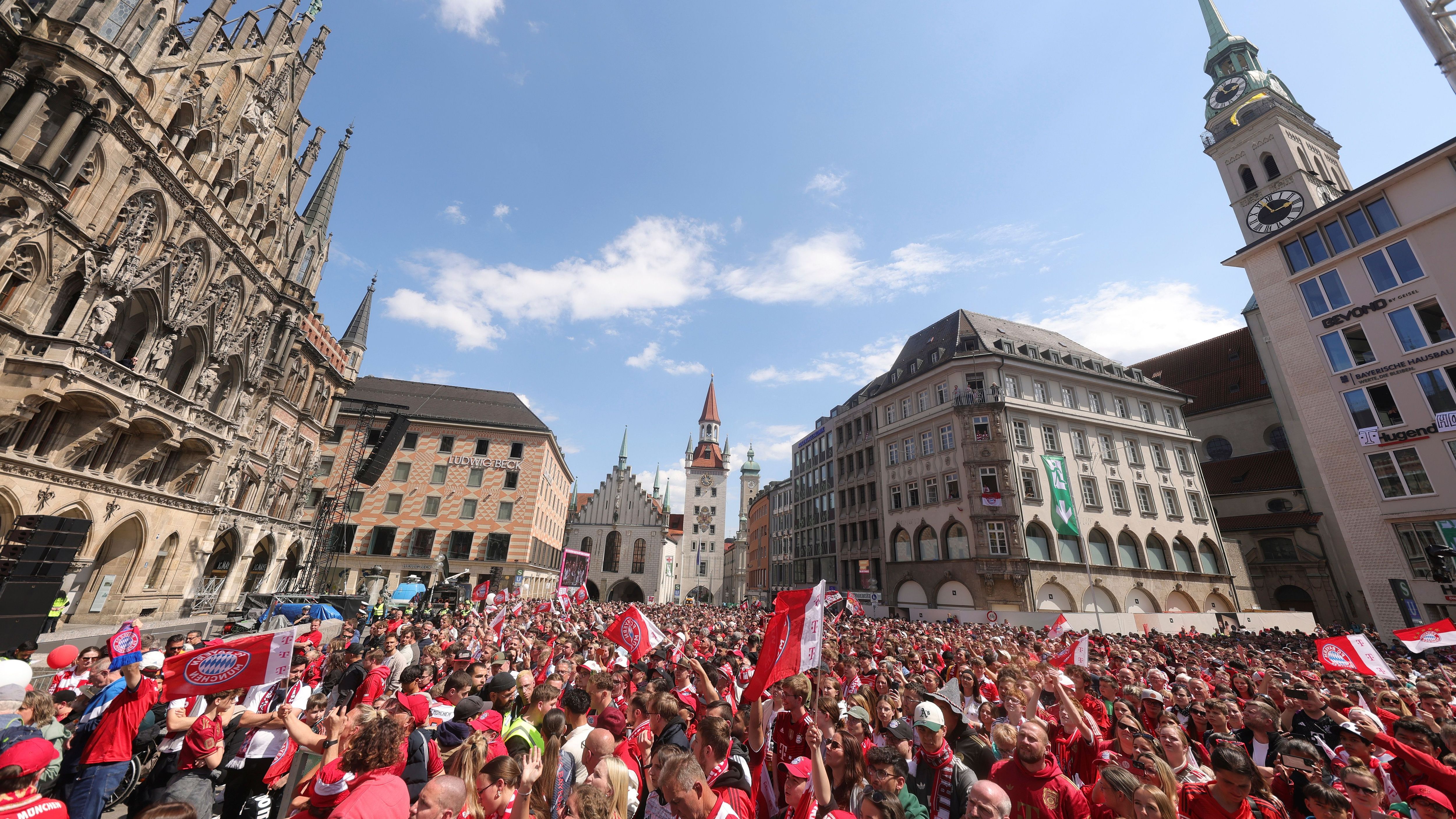 <strong>2040 FC Bayern München</strong> <br>Europäische Superliga gescheitert – Bundesliga gestärkt